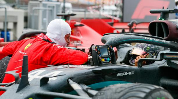 Técnico de Ferrari, durante la temporada 2020. Foto: FIA